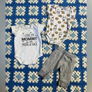 Baby clothing set gray pants and 2 onesies. Cookies and milk. I love mommy.